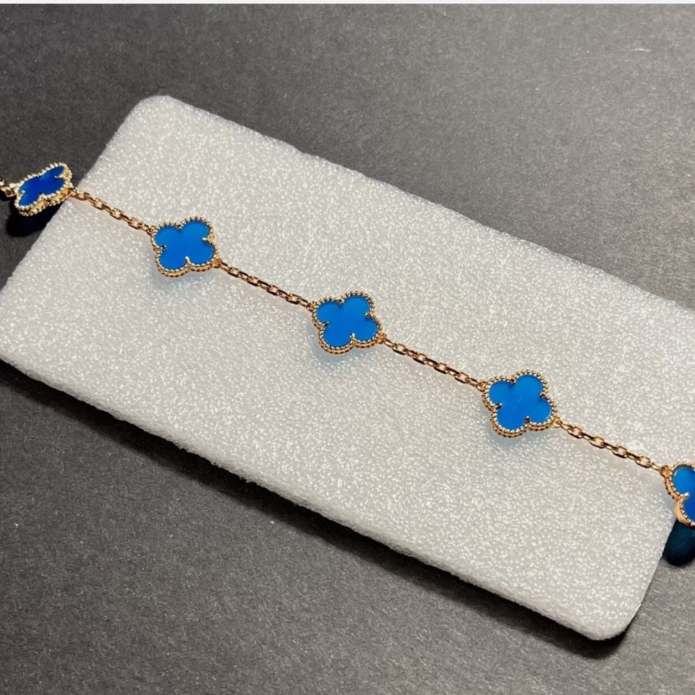 Women’s Aqua & Gold Plated Stainless Steel Stunning Lucky Blue Clover Bracelet